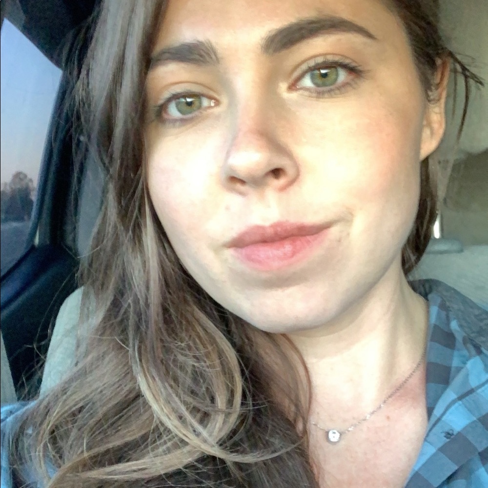 Meet your Posher, Leah